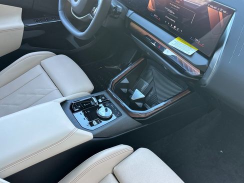 Used 2026 BMW X3 xDrive30 w/ Premium Package image 16