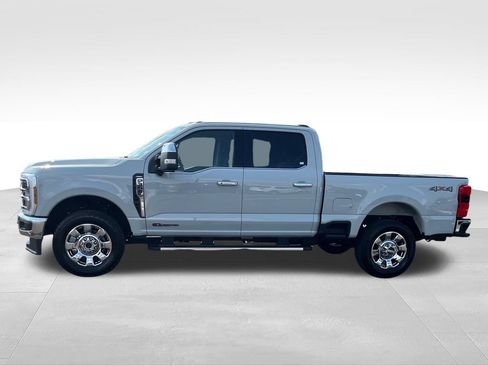 Used 2025 Ford F350 Lariat w/ Chrome Package AWD/4WD image 2