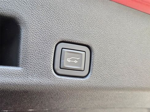 Used 2026 Buick Enclave Preferred FWD image 34