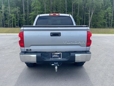 Used 2020 Toyota Tundra Limited w/ TRD Off-Road Package AWD/4WD image 6