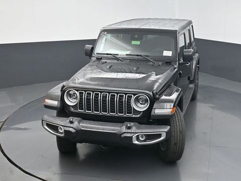 New 2025 Jeep Wrangler Sahara image 36