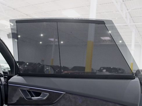 Used 2022 Audi SQ8 Prestige AWD/4WD image 40