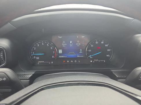 Used 2022 Ford Explorer ST-Line AWD/4WD image 19