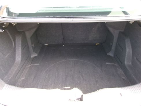 Used 2019 Chevrolet Cruze LT w/ Convenience Package image 11