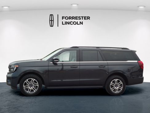 Used 2025 Ford Expedition Max Active AWD/4WD image 6