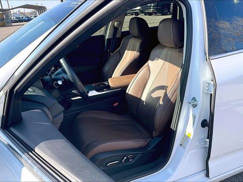 Used 2023 Acura TLX Advance image 34