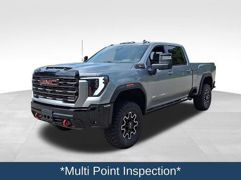 Used 2025 GMC Sierra 2500 AT4X AWD/4WD image 4