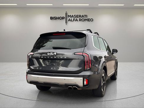 Used 2024 Kia Telluride EX image 5