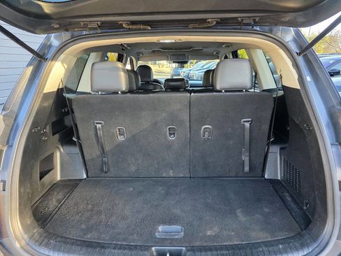 Used 2020 Kia Telluride LX FWD image 11