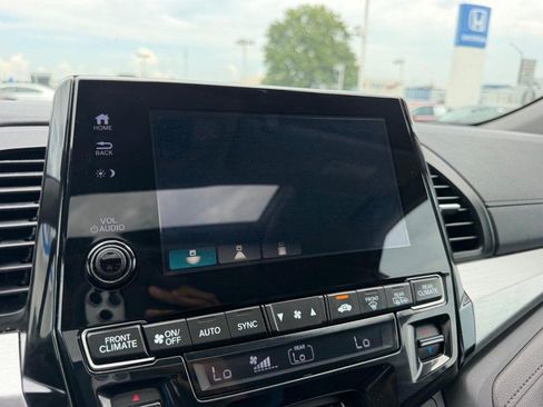 Used 2018 Honda Odyssey EX-L image 25