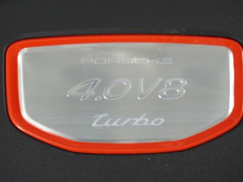 Used 2022 Porsche Cayenne Turbo AWD/4WD image 32