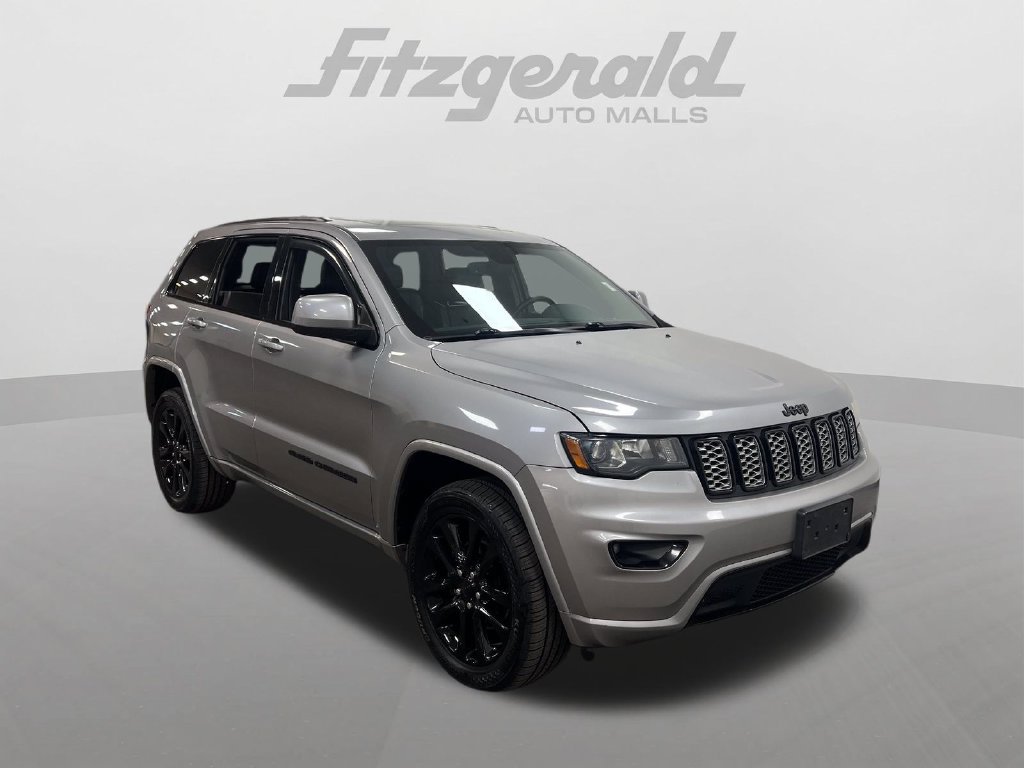 Used 2018 Jeep Grand Cherokee Altitude AWD/4WD image 7