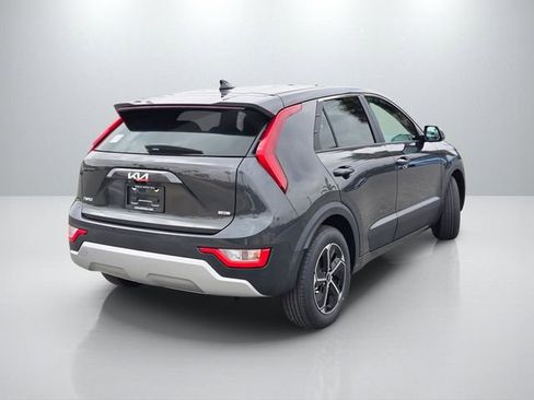 New 2026 Kia Niro LX FWD image 4