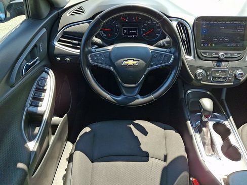 Certified 2021 Chevrolet Malibu RS FWD image 11