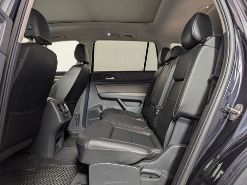 Used 2023 Volkswagen Atlas SEL AWD/4WD image 13