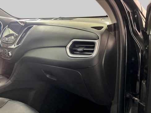 Used 2021 Chevrolet Equinox LT FWD image 17