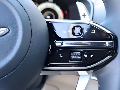 Used 2025 Aston Martin DBX 707 AWD/4WD image 25