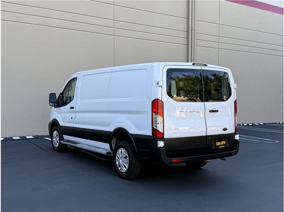 Used 2023 Ford Transit 250 Low Roof w/ Exterior Upgrade Package RWD image 5
