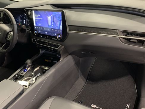 Certified 2026 Lexus RX 350h image 43