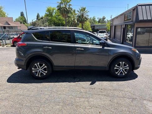 Used 2018 Toyota RAV4 LE w/ All Weather Liner Package AWD/4WD image 7