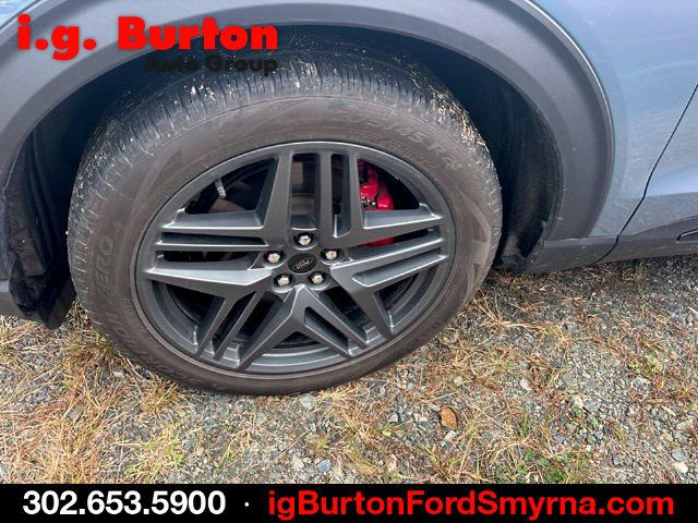Used 2025 Ford Explorer ST AWD/4WD image 4