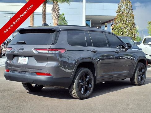 Used 2025 Jeep Grand Cherokee L Altitude RWD image 8
