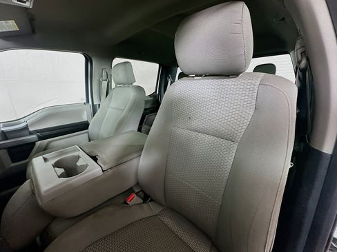 Used 2016 Ford F150 XLT w/ Equipment Group 302A Luxury image 19