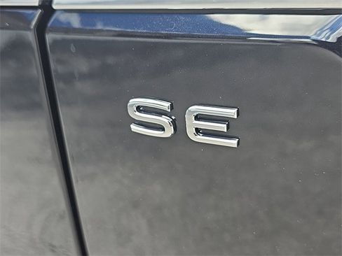 New 2026 Volkswagen Atlas SE image 6