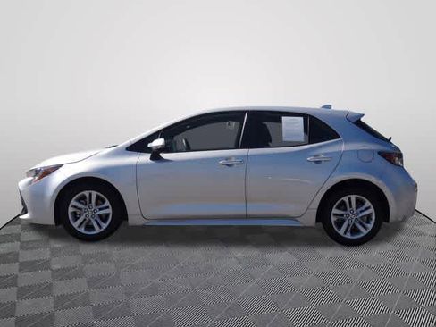 Used 2022 Toyota Corolla SE FWD image 2