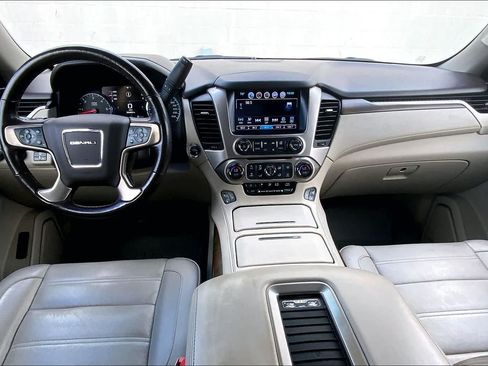 Used 2018 GMC Yukon XL Denali w/ Denali Ultimate Package AWD/4WD image 10