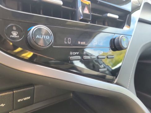 Used 2023 Toyota Camry LE image 19