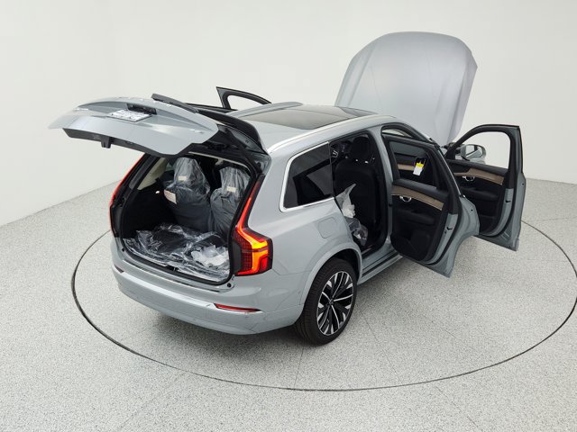 New 2026 Volvo XC90 B6 Plus w/ Protection Package Premier AWD/4WD image 16