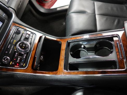 Used 2020 Lincoln Continental w/ Premium Package FWD image 24