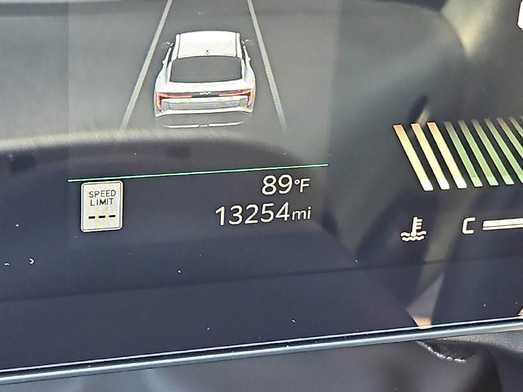 Used 2025 Kia K4 FWD image 19