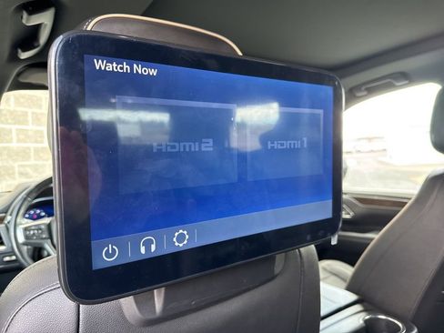 Used 2023 Chevrolet Tahoe Premier AWD/4WD image 40