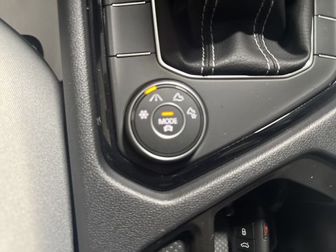 New 2026 Volkswagen Taos S image 21