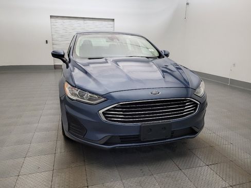Used 2019 Ford Fusion SE FWD image 14
