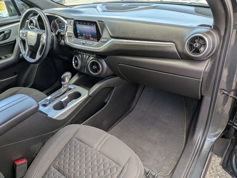 Used 2019 Chevrolet Blazer LT image 28