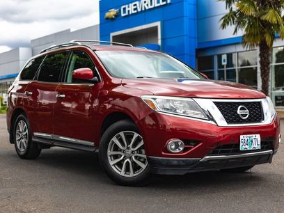Used 2015 Nissan Pathfinder SL w/ SL Premium Package