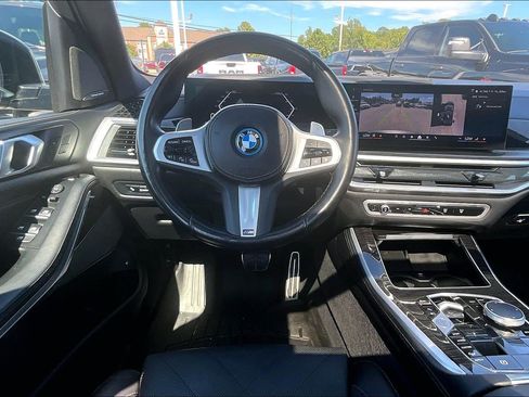 Used 2024 BMW X5 xDrive50e w/ M Sport Package AWD/4WD image 5