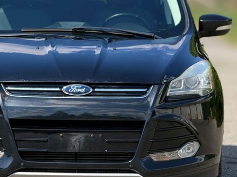 Used 2014 Ford Escape Titanium w/ Equipment Group 401A AWD/4WD image 12