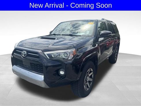 Used 2021 Toyota 4Runner TRD Off-Road Premium AWD/4WD image 2