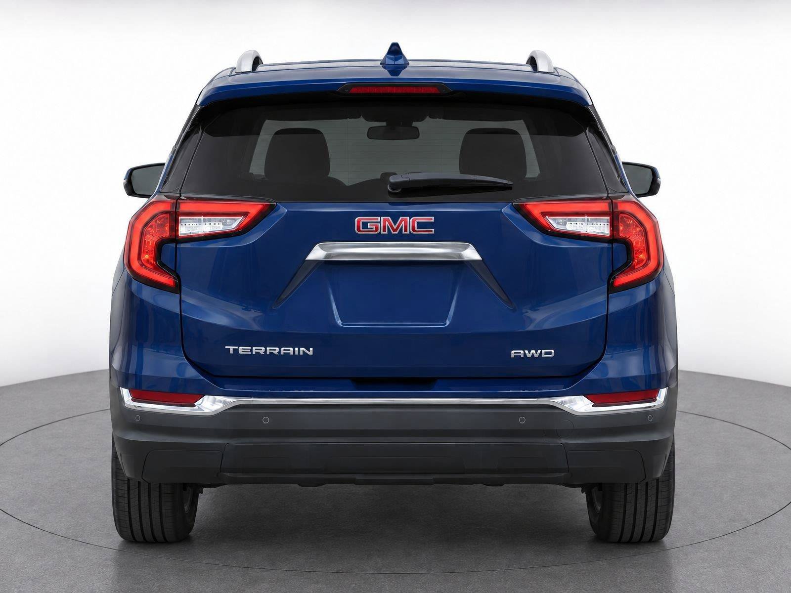 Used 2022 GMC Terrain SLT w/ Infotainment Package II AWD/4WD image 6