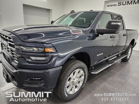 New 2026 RAM 2500 Big Horn AWD/4WD image 7