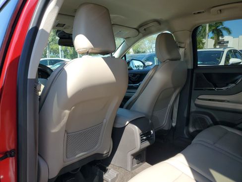 Used 2021 Lincoln Corsair Standard image 11