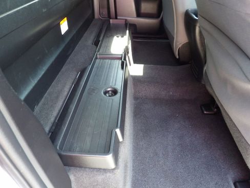 Used 2020 Toyota Tacoma SR image 32