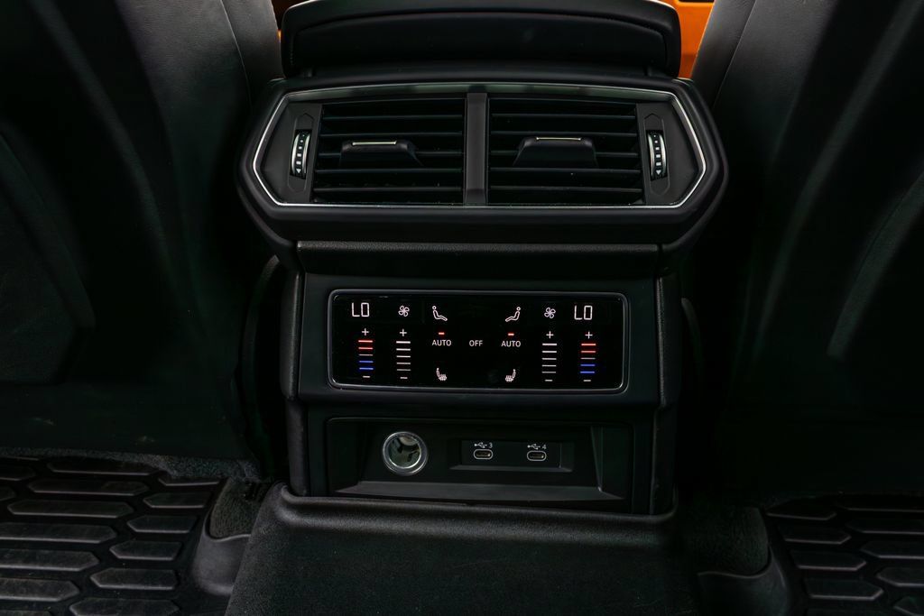 Used 2023 Lamborghini Urus S AWD/4WD image 24