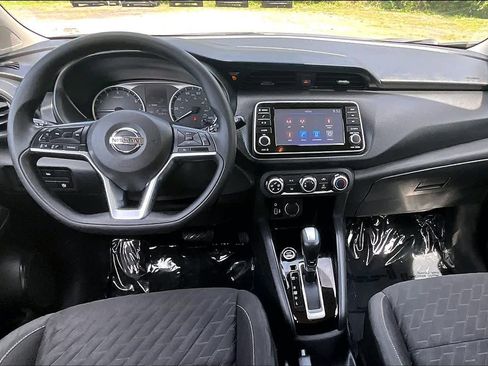 Used 2021 Nissan Kicks S FWD image 16