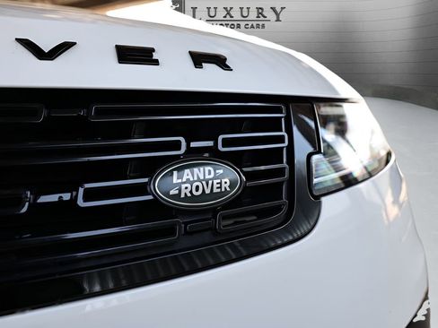 Used 2023 Land Rover Range Rover Sport SE image 13