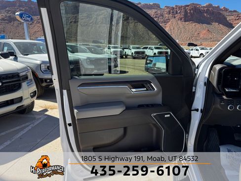 Used 2023 GMC Sierra 1500 SLT w/ SLT Premium Package AWD/4WD image 14